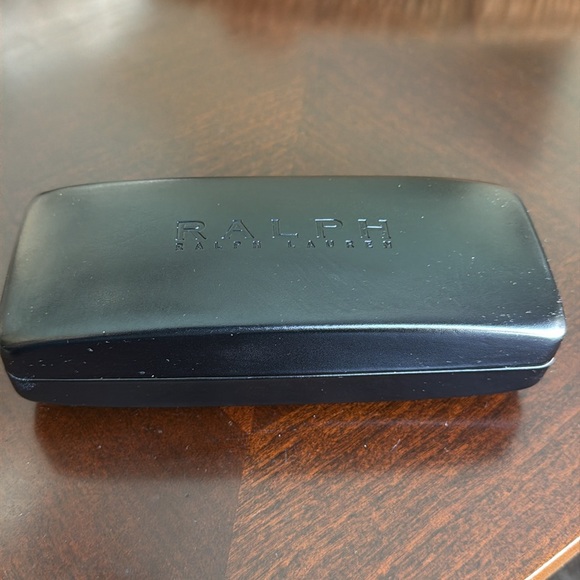Ralph Lauren Black Leather Sunglasses Case with Embossed Logo - Picture 4 of 8